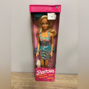 1991 Fashion Play Barbie NIB